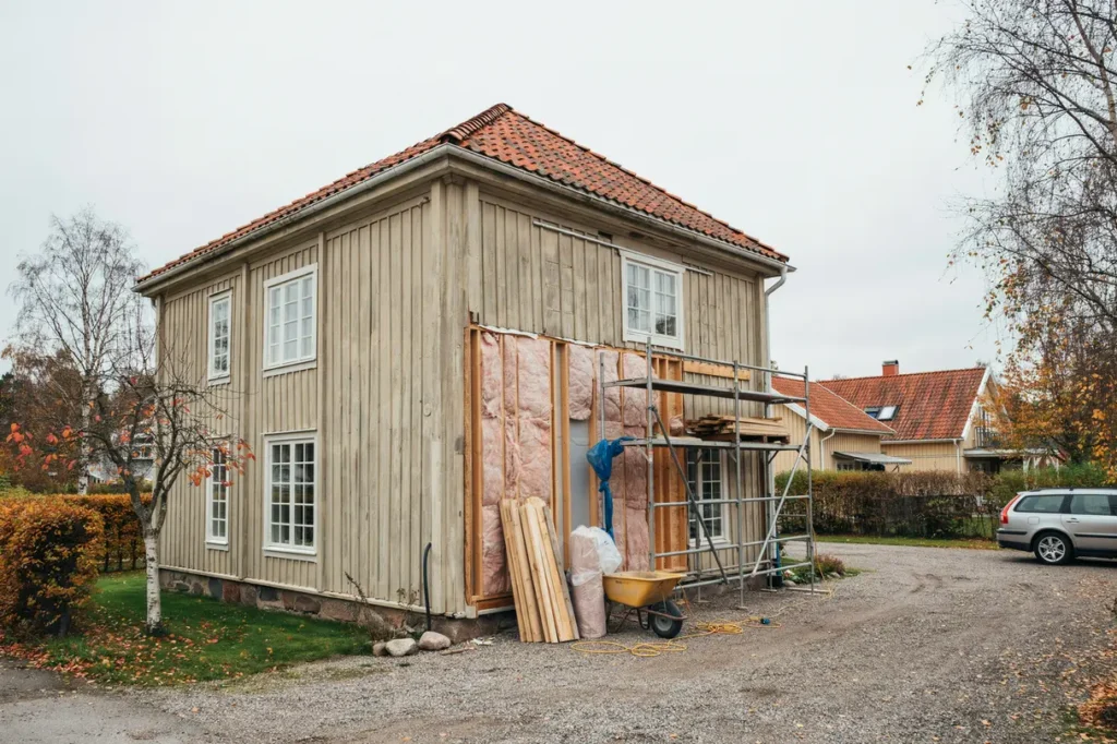 energieffektivisera huset med till ggsisolering smarta val f r v ggar vind och pl nbok